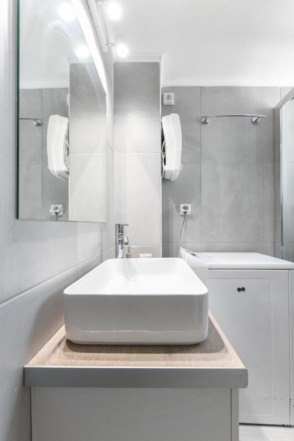 Sweet & New Studio-center Apartment